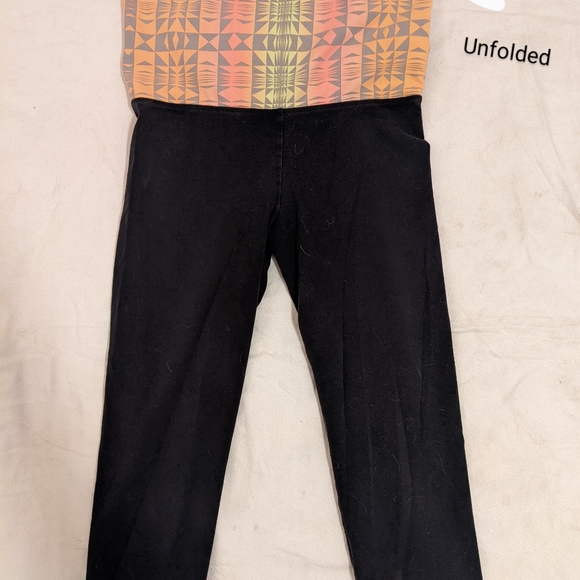 Victoria Secret Capri Yoga Pants - Picture 2 of 6